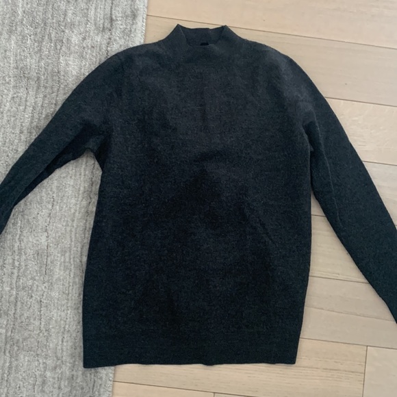 NWOT! Gray COS Bow Sweater - Picture 6 of 9